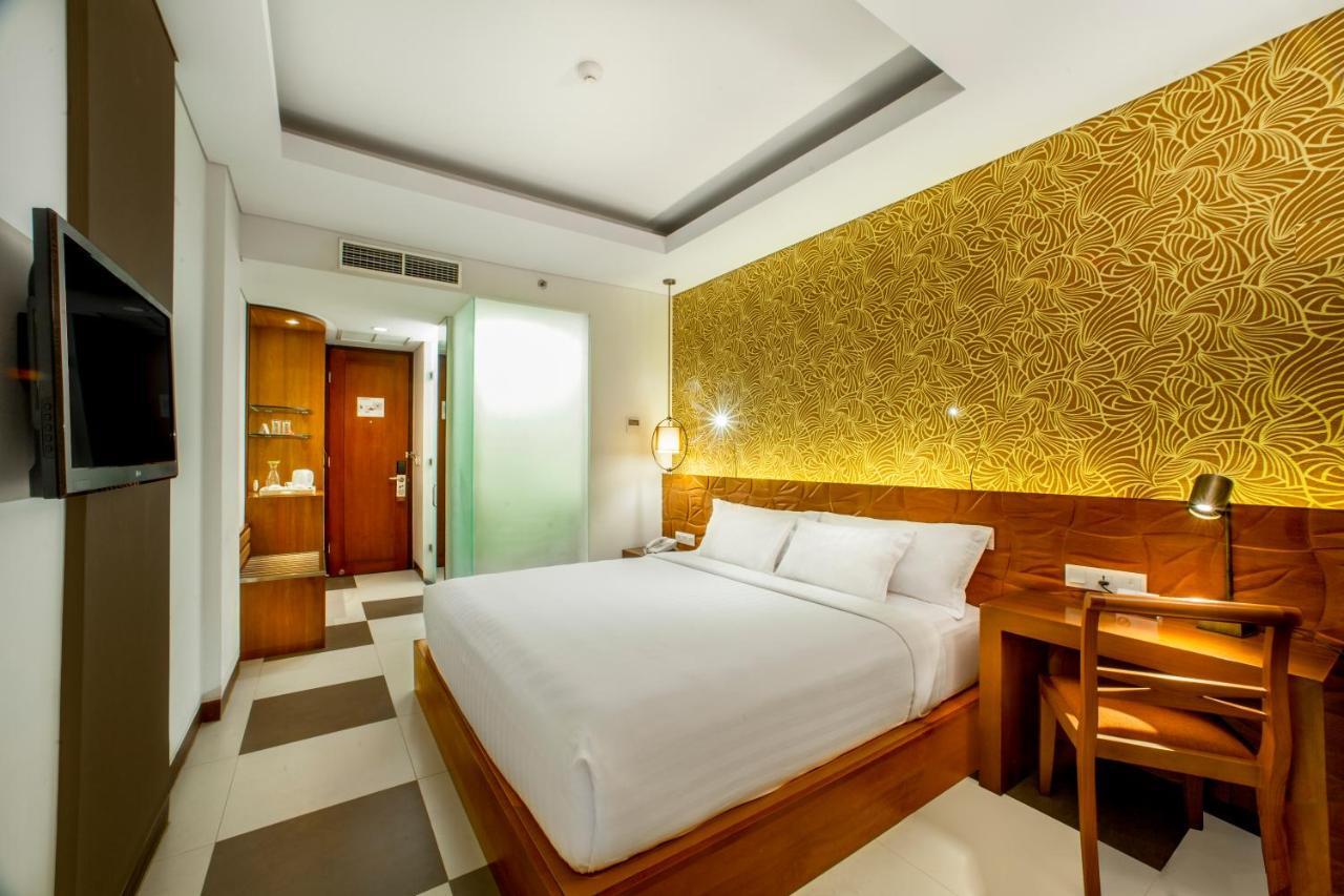 Sun Island Hotel & Spa Legian Экстерьер фото