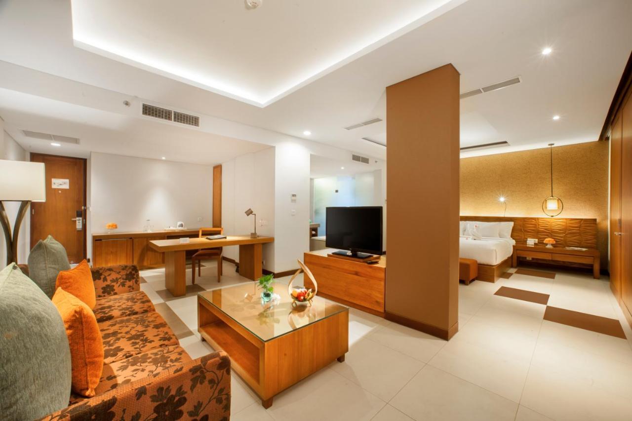 Sun Island Hotel & Spa Legian Экстерьер фото